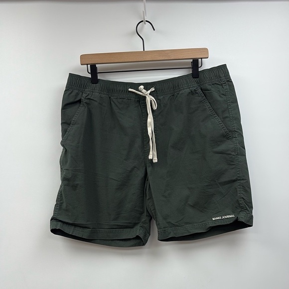 NWOT Men's Banks Journal Twill Elastic Waist Shorts Olive Green 38"x6" - Picture 1 of 7